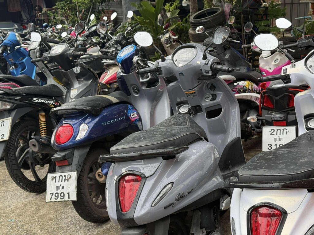 ต้นรถเช่าภูเก็ต Ton Car Rent Phuket รถเช่าภูเก็ตราคาถูก เริ่มต้น 150 บาทต่อวัน บริการ 24 ชั่วโมง มีรถยนต์ รถไฟฟ้า (EV) และมอเตอร์ไซค์ พร้อมบริการรับส่งสนามบินฟรีTon Car Rent Phuket – Affordable Phuket car rental service starting from 150 THB/day, available 24 hours. Wide selection of gasoline cars, electric vehicles (EV), and motorbikes with free Phuket airport pick-up and drop-off.

